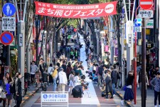 「神楽坂まち飛びフェスタ」実行委員長